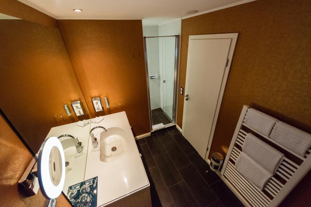 Hotel Business & More ฮัมบูร์ก ภายนอก รูปภาพ